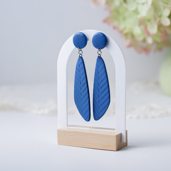 Gari auskari zilā krāsā