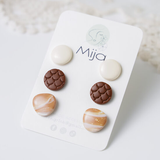 Auskaru komplektiņš piena šokolādes krāsās