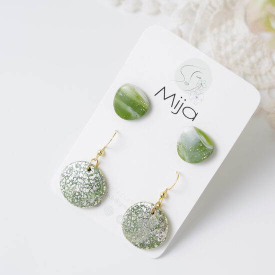 Auskaru komplektiņš zaļā krāsā