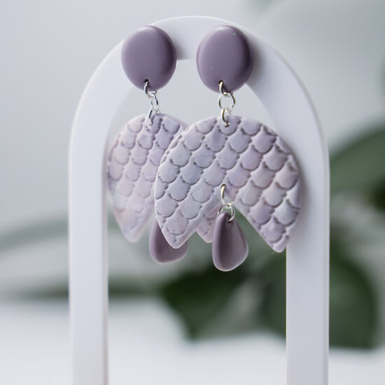 Teksturēti auskari gaišā lavandas krāsā