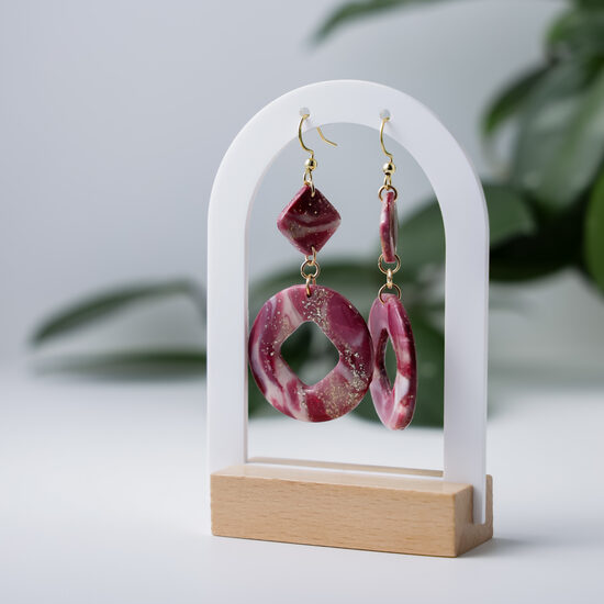 Aveņu krāsas auskari ar marmora rakstu